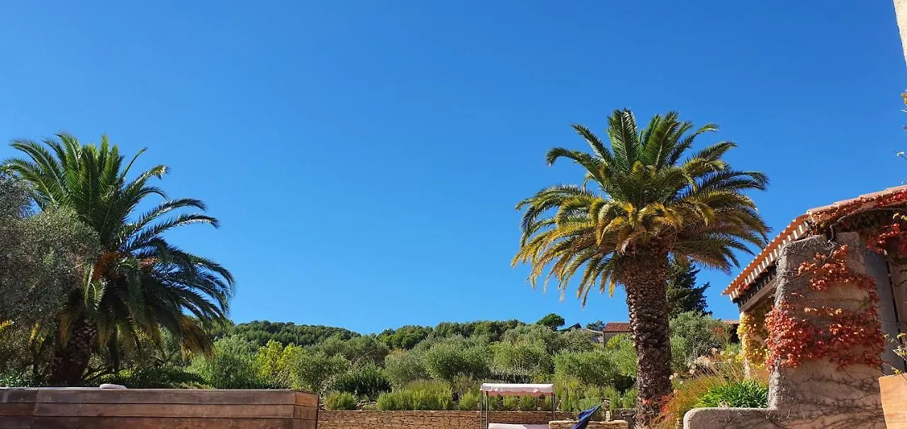 Le Mas Des Vignes Bandol 0*,  France